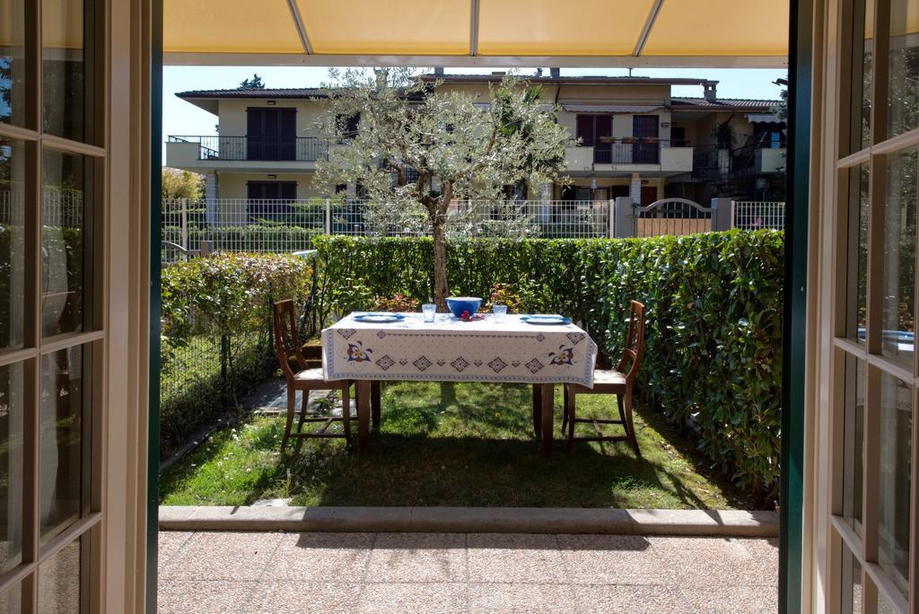 Appartamento Spiaggia Brema Sirmione Exterior foto